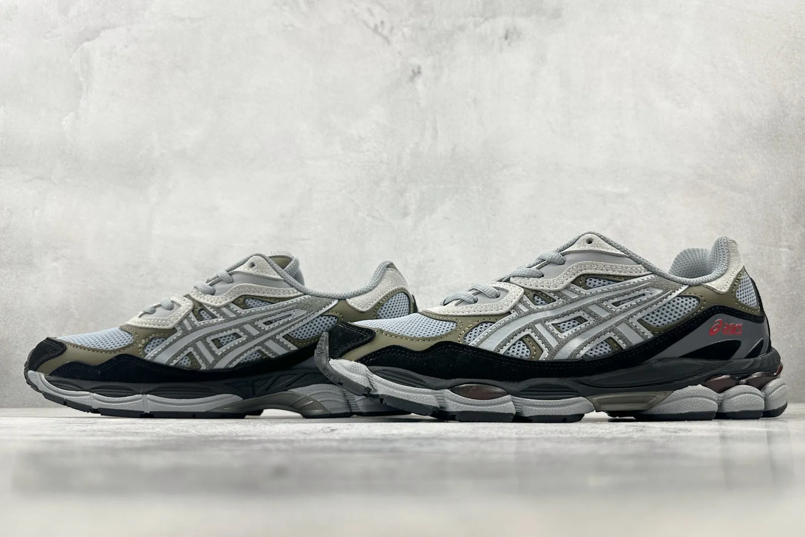 ASICS GEL-NYC Grey Black Replica Sneakers – High Quality ASICS Running Replicas Supportive 684