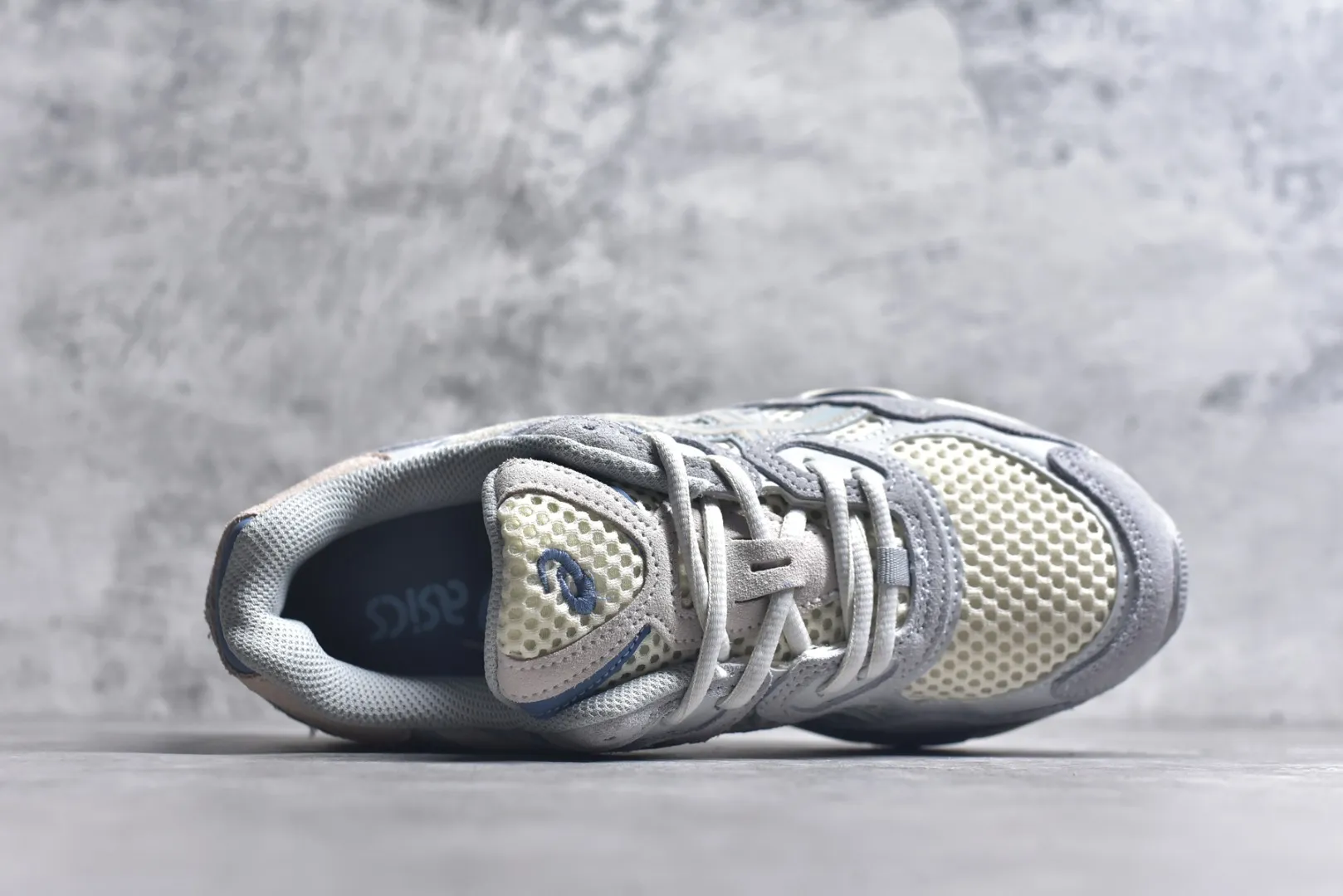 ASICS GEL-NYC Grey Low Top Replica Sneakers with High Quality Rep Shoes TimelessDesign 657