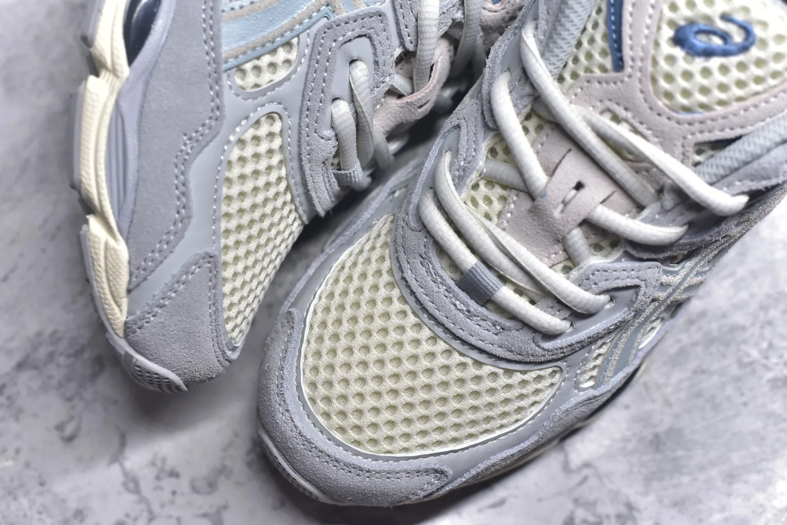 ASICS GEL-NYC Grey Low Top Replica Sneakers with High Quality Rep Shoes TimelessDesign 657