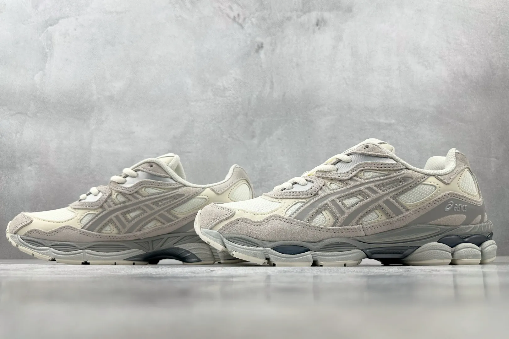 WaterResistant ASICS GEL-NYC Light Grey Replica Sneakers with High Quality Rep Shoes Design 687