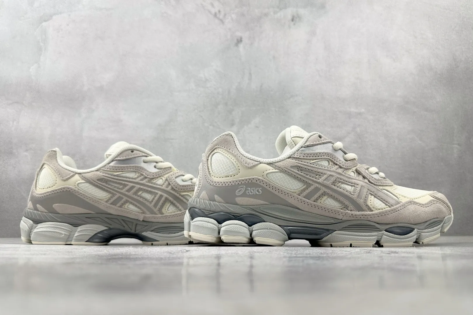 WaterResistant ASICS GEL-NYC Light Grey Replica Sneakers with High Quality Rep Shoes Design 687