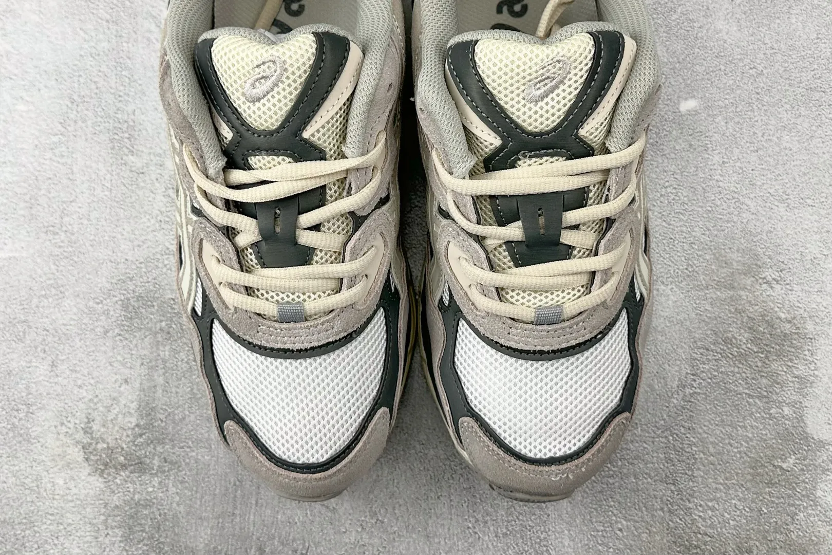 WeatherProof ASICS GEL-NYC Oatmeal Low Top Replica Sneakers – High Quality Rep Shoes & 1:1 ASICS Replicas 669