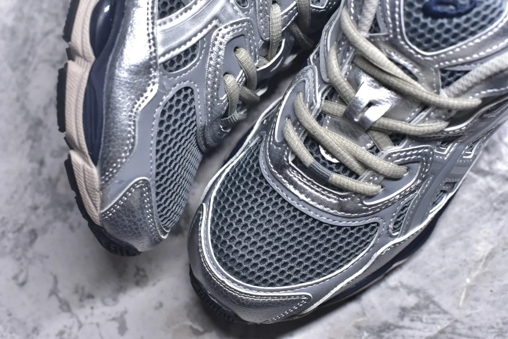 EasyMatch ASICS GEL-NYC Silver Low Top Replica Sneakers with High Quality Rep Shoes 650