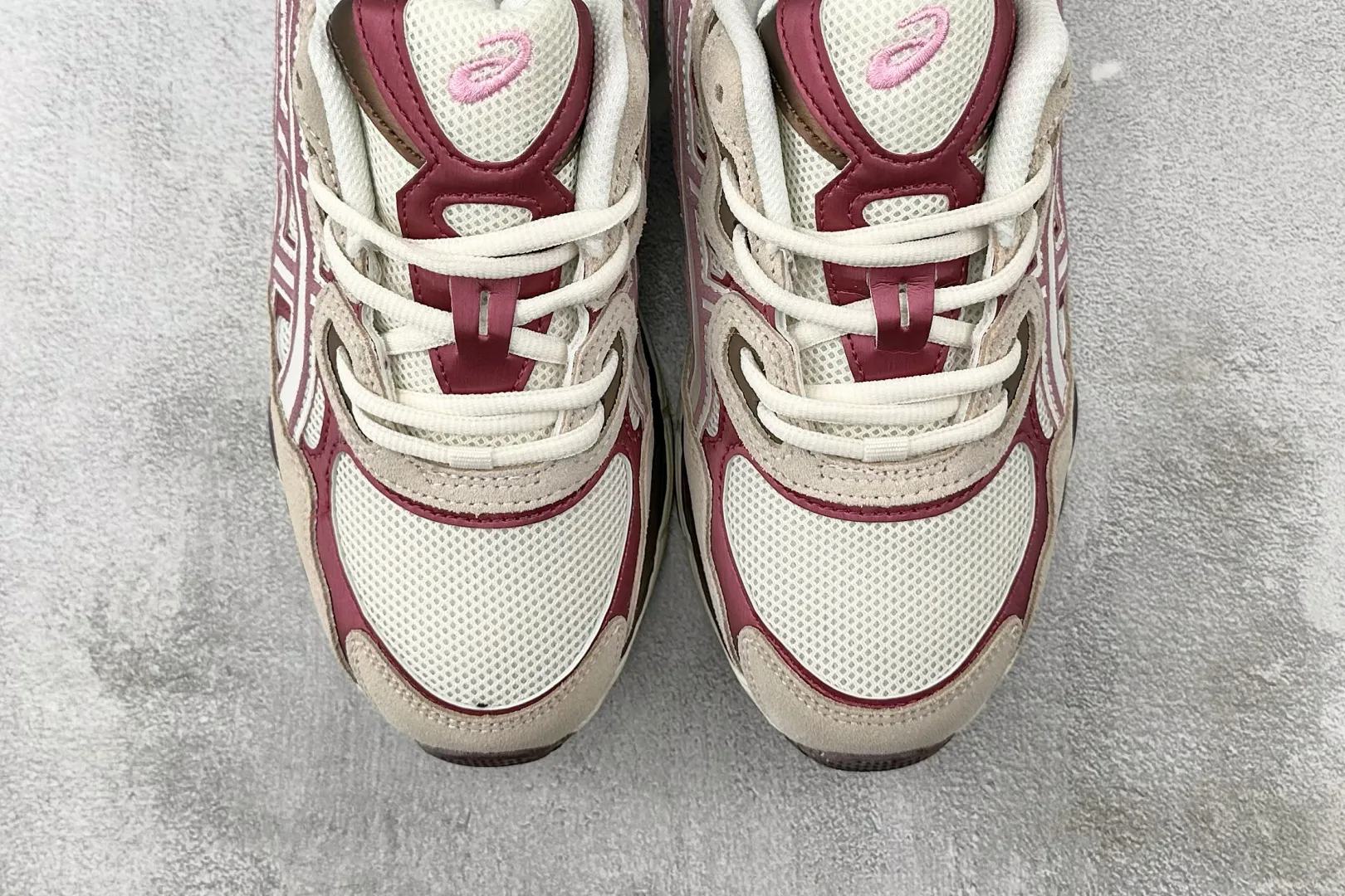 UrbanChic ASICS GEL-NYC Sweet Pink Replica Sneakers – High Quality Rep Shoes & 1:1 ASICS Replicas 676