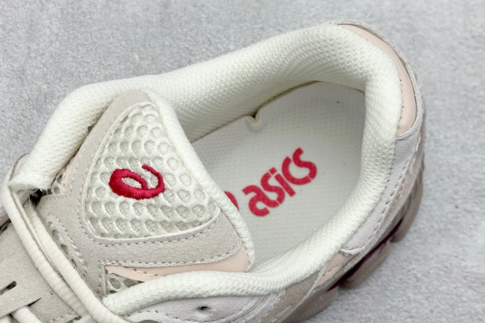 Refined ASICS GEL-NYC White Low Top Replica Sneakers with  Rep Shoes 662