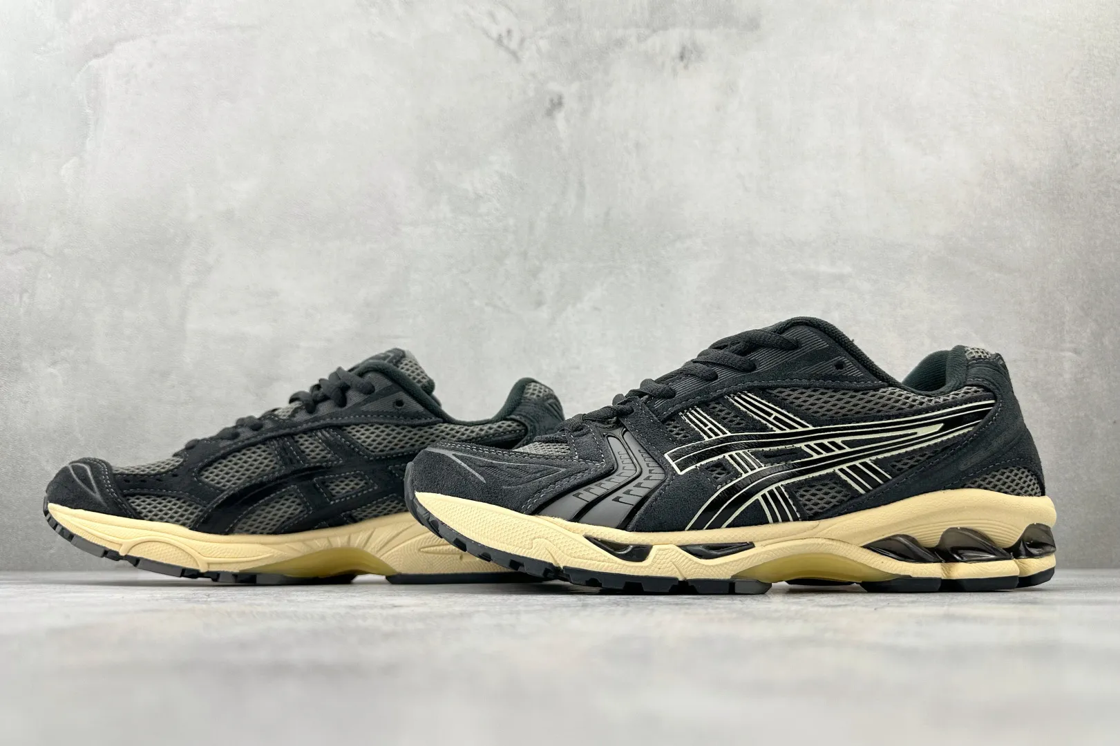 ASICS Gel-Kayano 14 Black Cream High Quality Replica Sneakers with  Running Design ZipUp 610