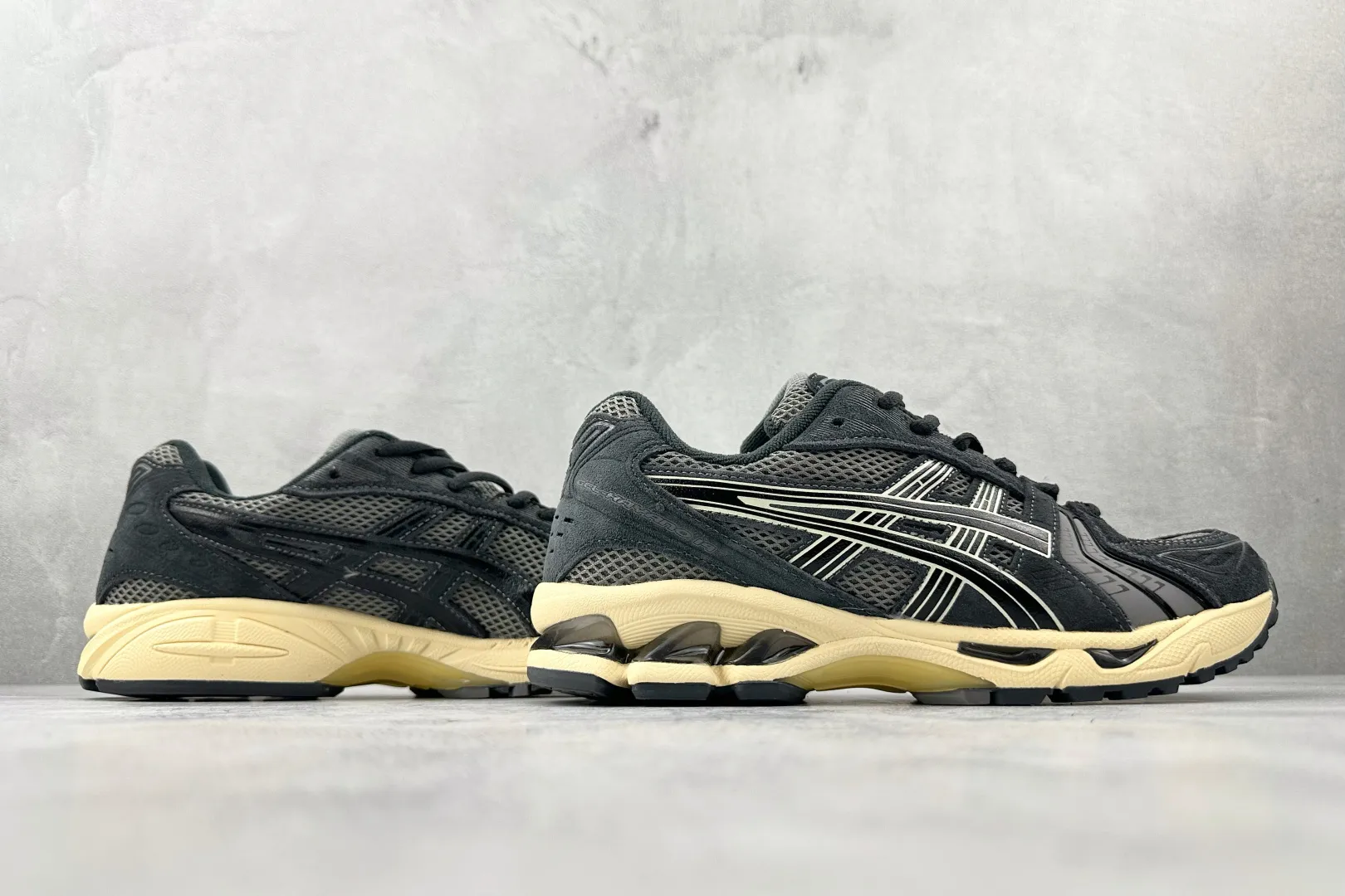 ASICS Gel-Kayano 14 Black Cream High Quality Replica Sneakers with  Running Design ZipUp 610