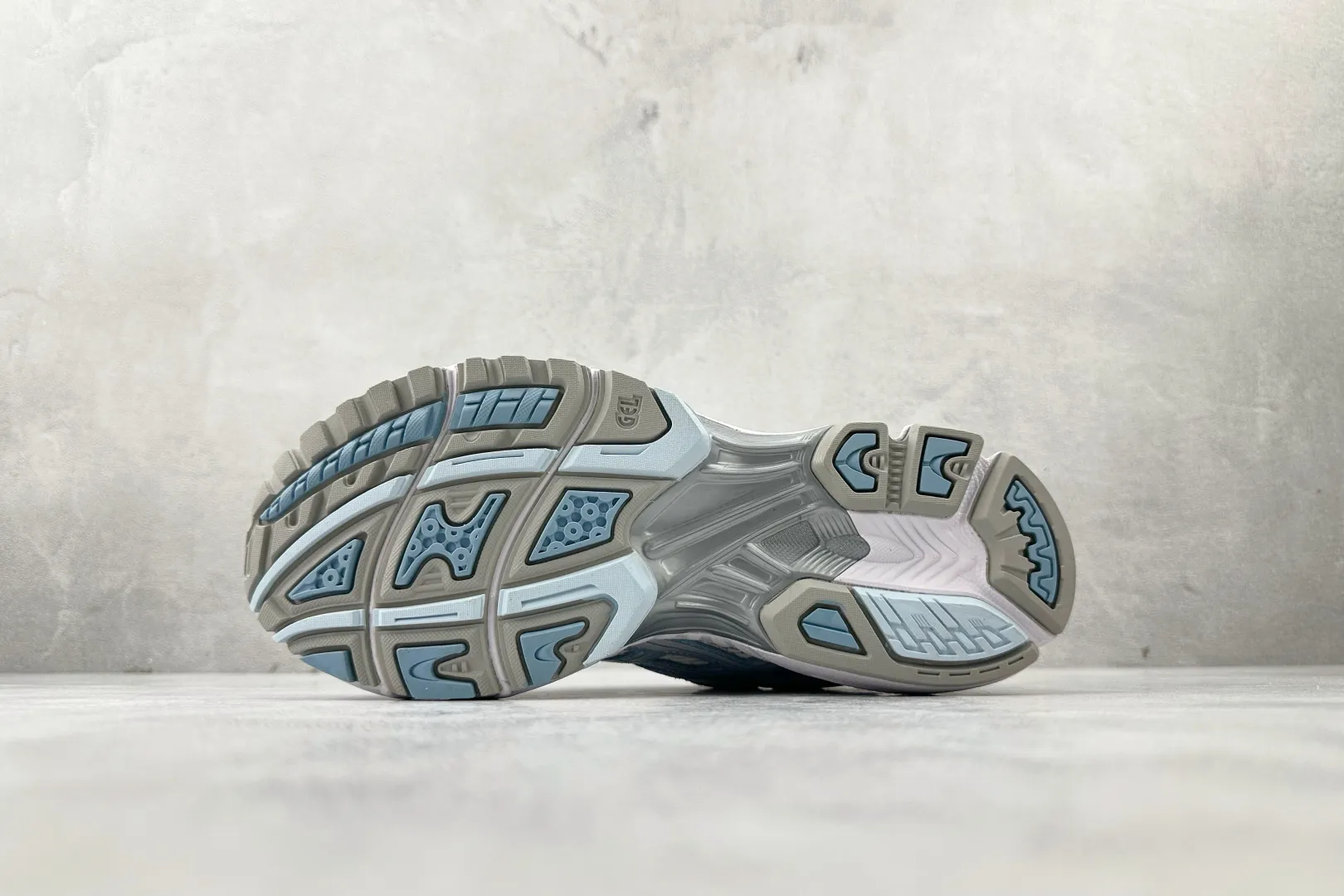 ASICS Gel-Kayano 14 Blue Running Shoes – High Quality Replica ASICS & 1:1 ASICS Sneakers Versatile 611