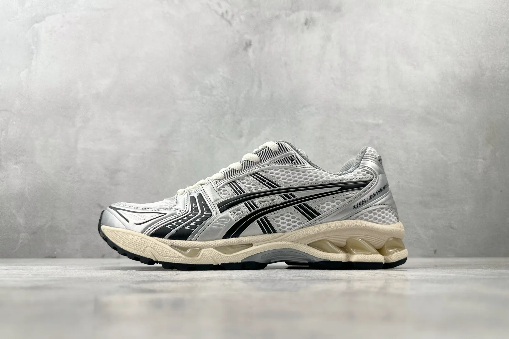 ASICS Gel-Kayano 14 JJJJound Silver Black – High Quality ASICS Running Replicas & 1:1 Sneakers ZeroBulk 629
