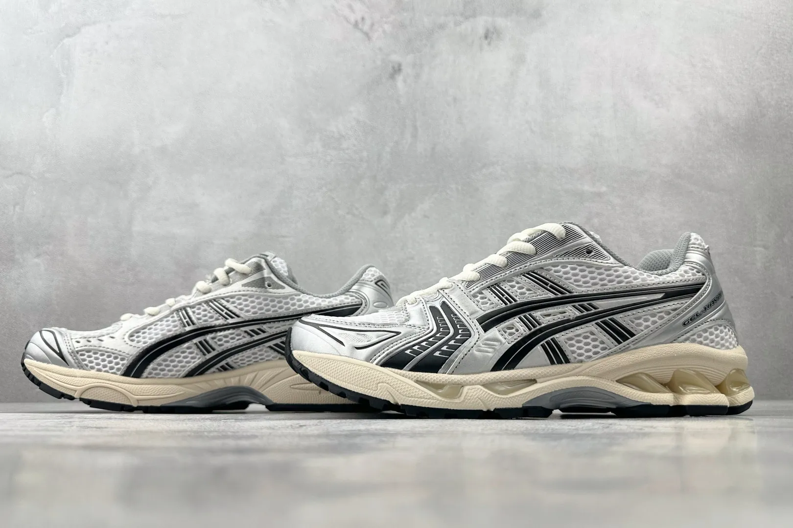 ASICS Gel-Kayano 14 JJJJound Silver Black – High Quality ASICS Running Replicas & 1:1 Sneakers ZeroBulk 629