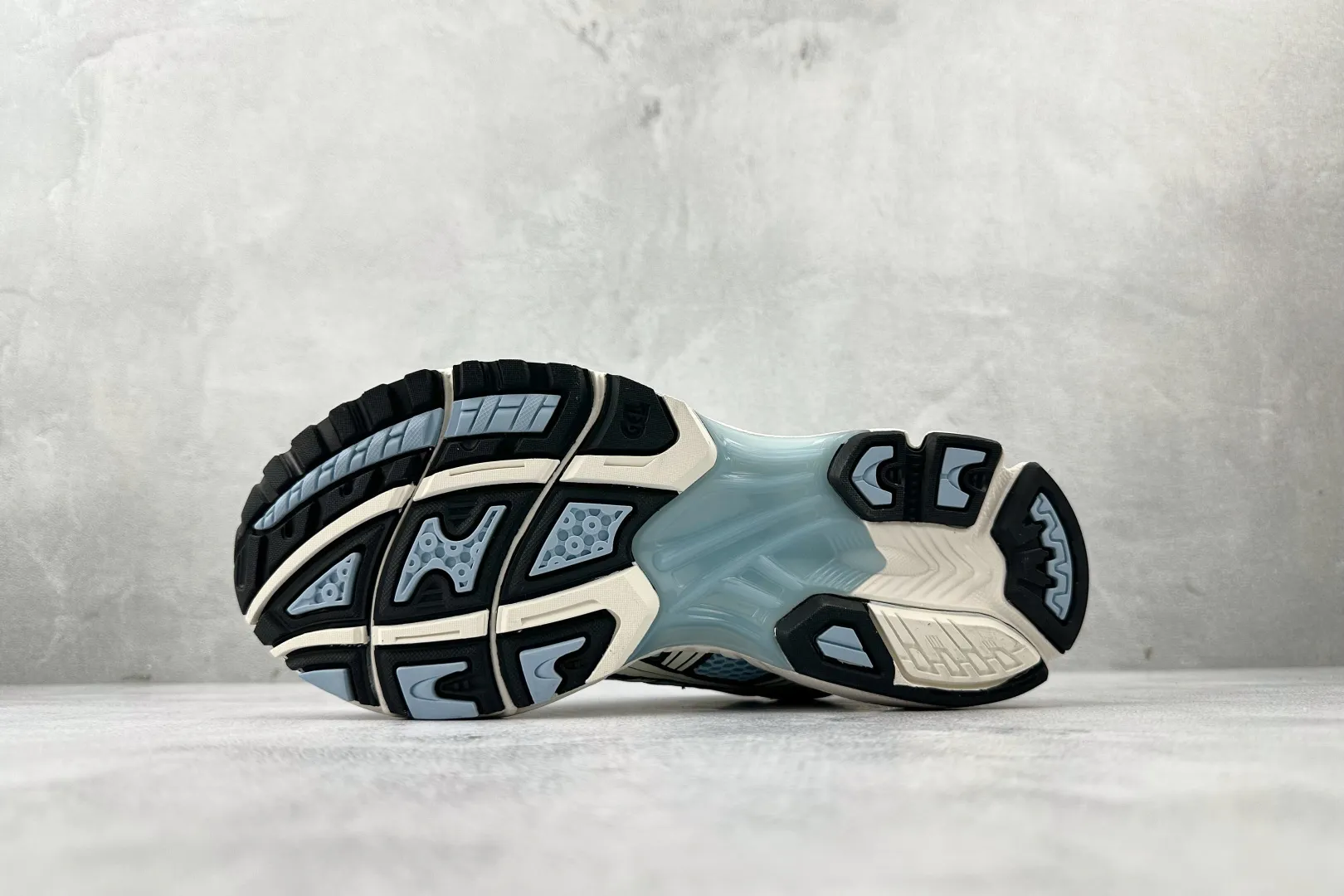 ASICS Gel-Kayano 14 Mist Blue Replica Sneakers – High Quality ASICS Running Replicas Sporty 625