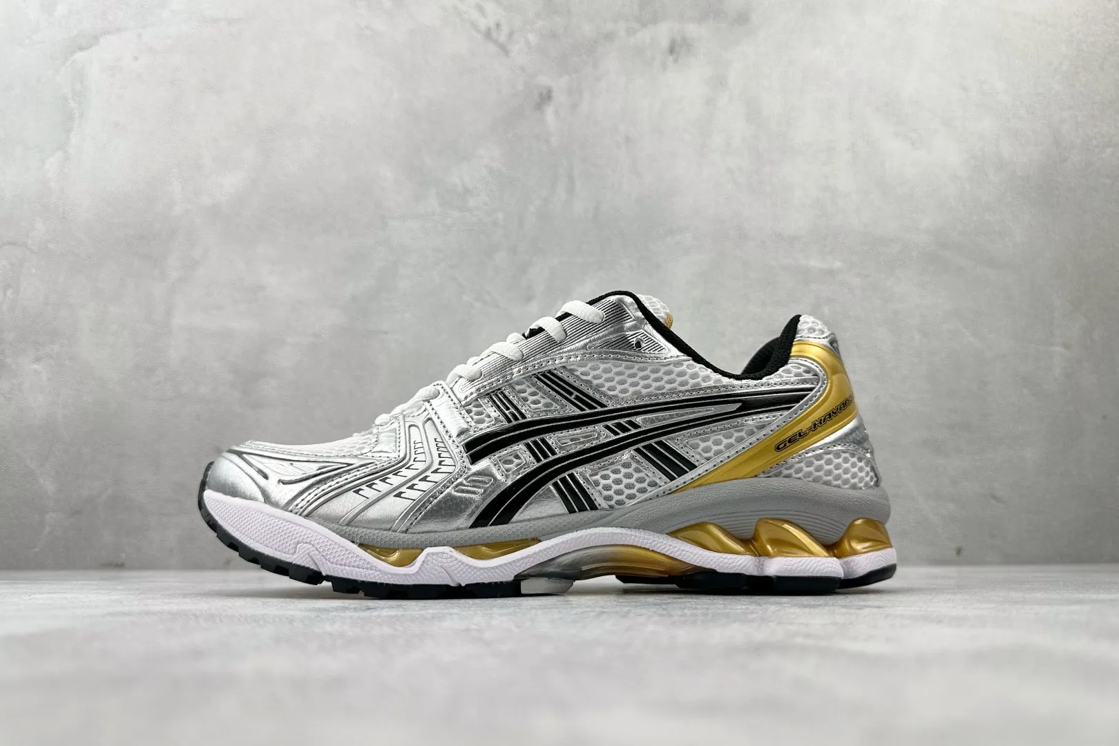 Sustainable ASICS Gel-Kayano 14 Silver Black Gold Replica Sneakers with High Quality Running Performance 617