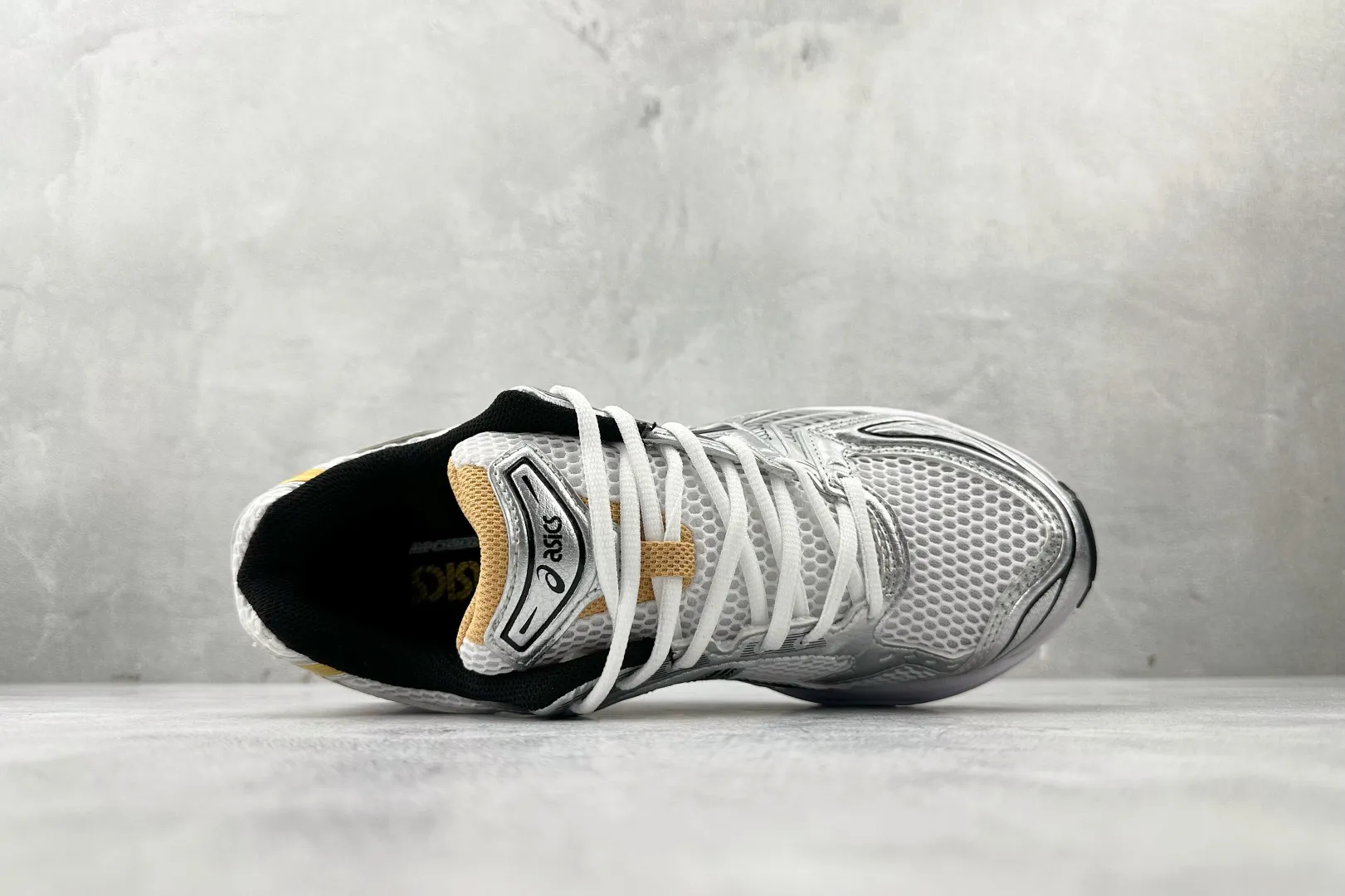 Sustainable ASICS Gel-Kayano 14 Silver Black Gold Replica Sneakers with High Quality Running Performance 617