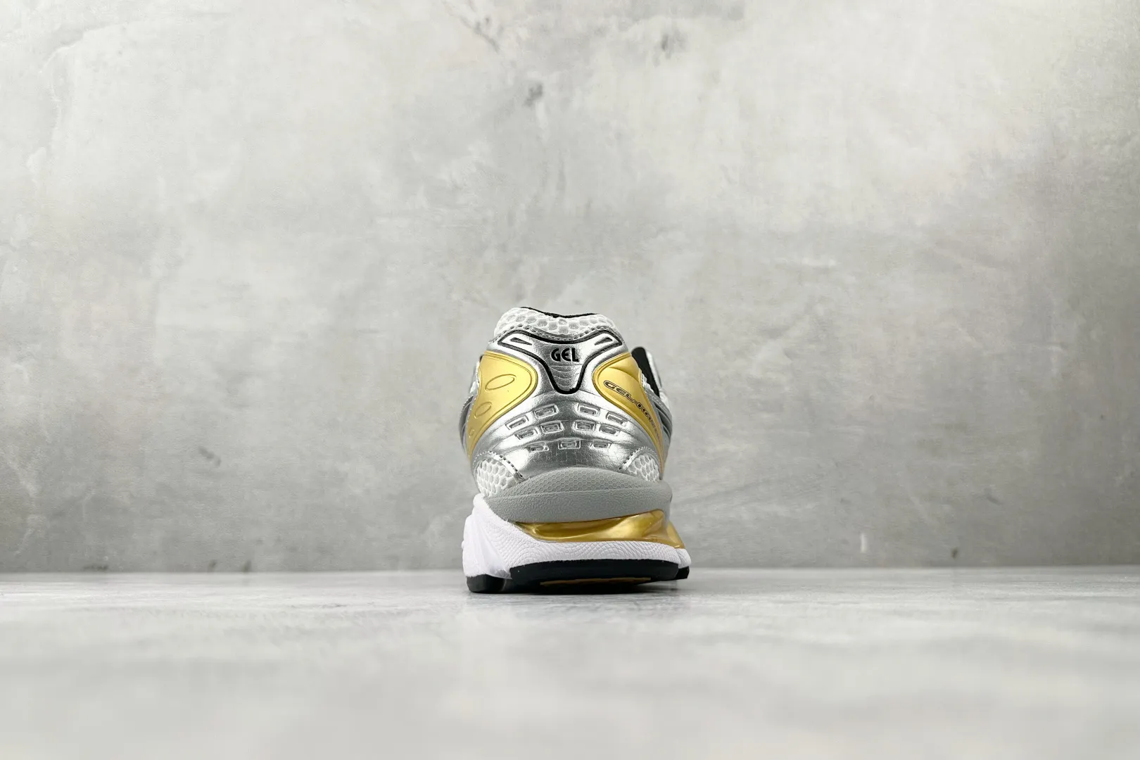 Sustainable ASICS Gel-Kayano 14 Silver Black Gold Replica Sneakers with High Quality Running Performance 617