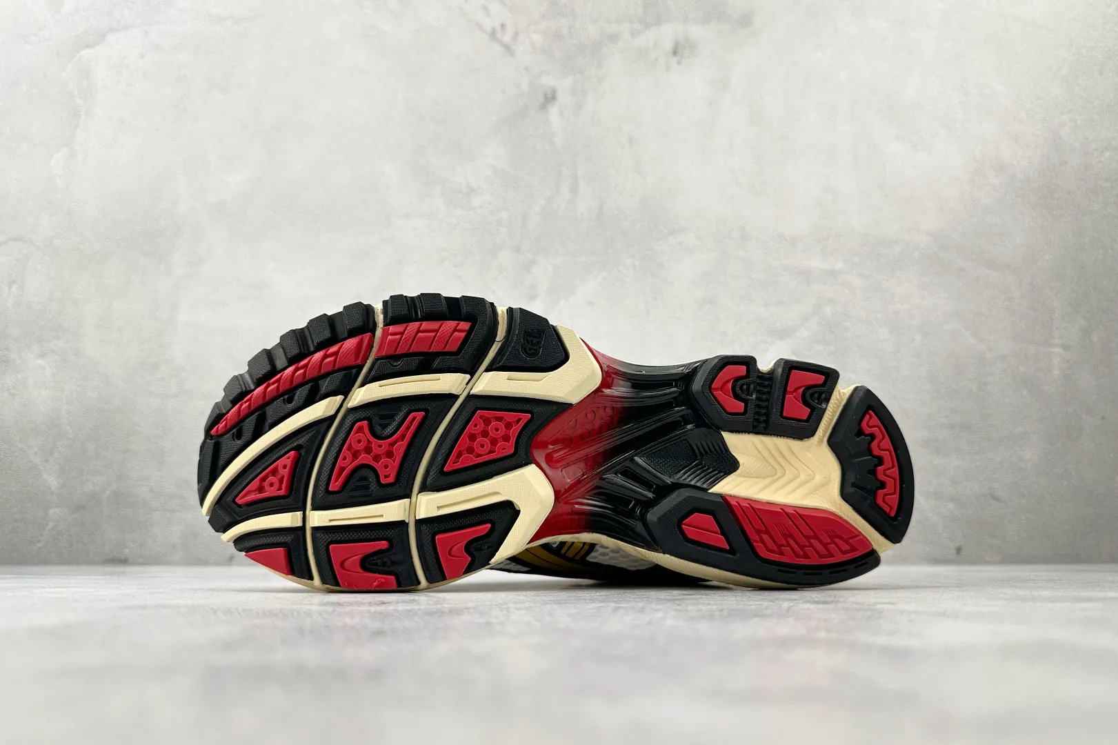 SoftTouch ASICS Gel-Kayano 14 Silver White Red – High Quality Replica ASICS Running Shoes & 1:1 Sneakers 612