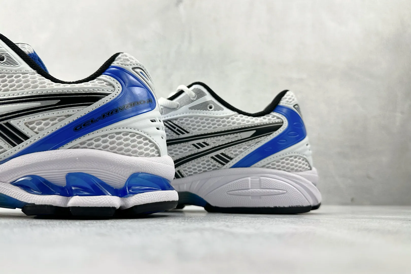 EyeCatching ASICS Gel-Kayano 14 White Blue Rep Shoes – High Quality Replica ASICS Sneakers 614