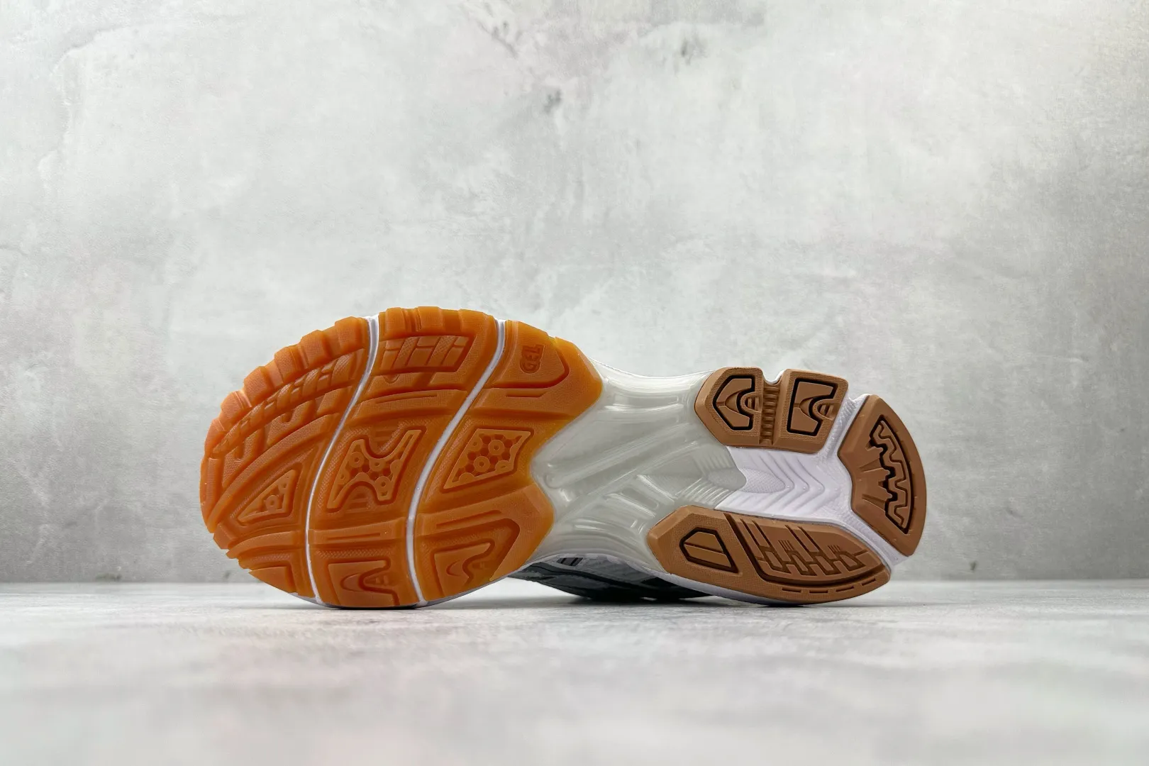 Youthful ASICS Gel-Kayano 14 White Replica Sneakers – High Quality ASICS Running Replicas 608