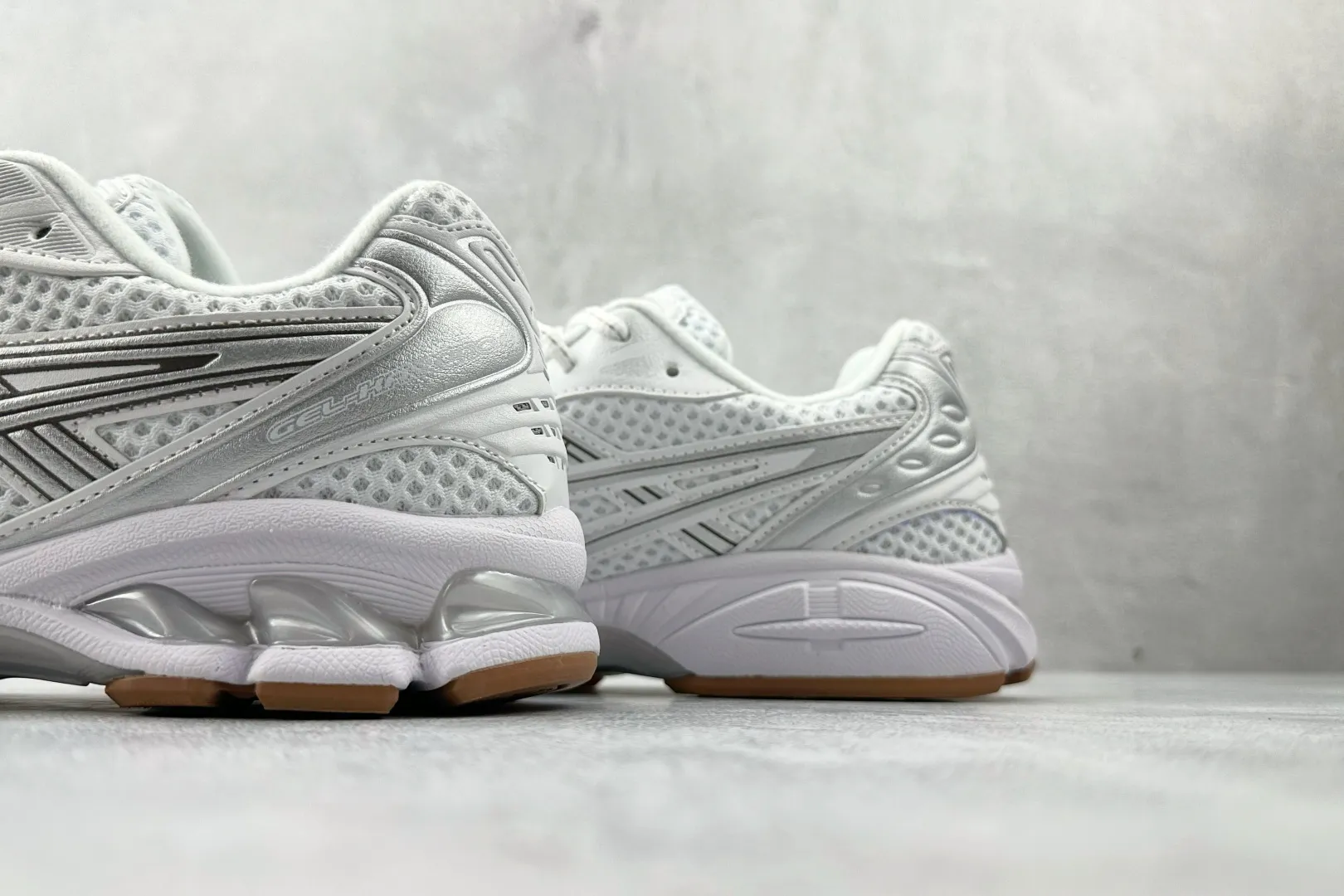 Youthful ASICS Gel-Kayano 14 White Replica Sneakers – High Quality ASICS Running Replicas 608