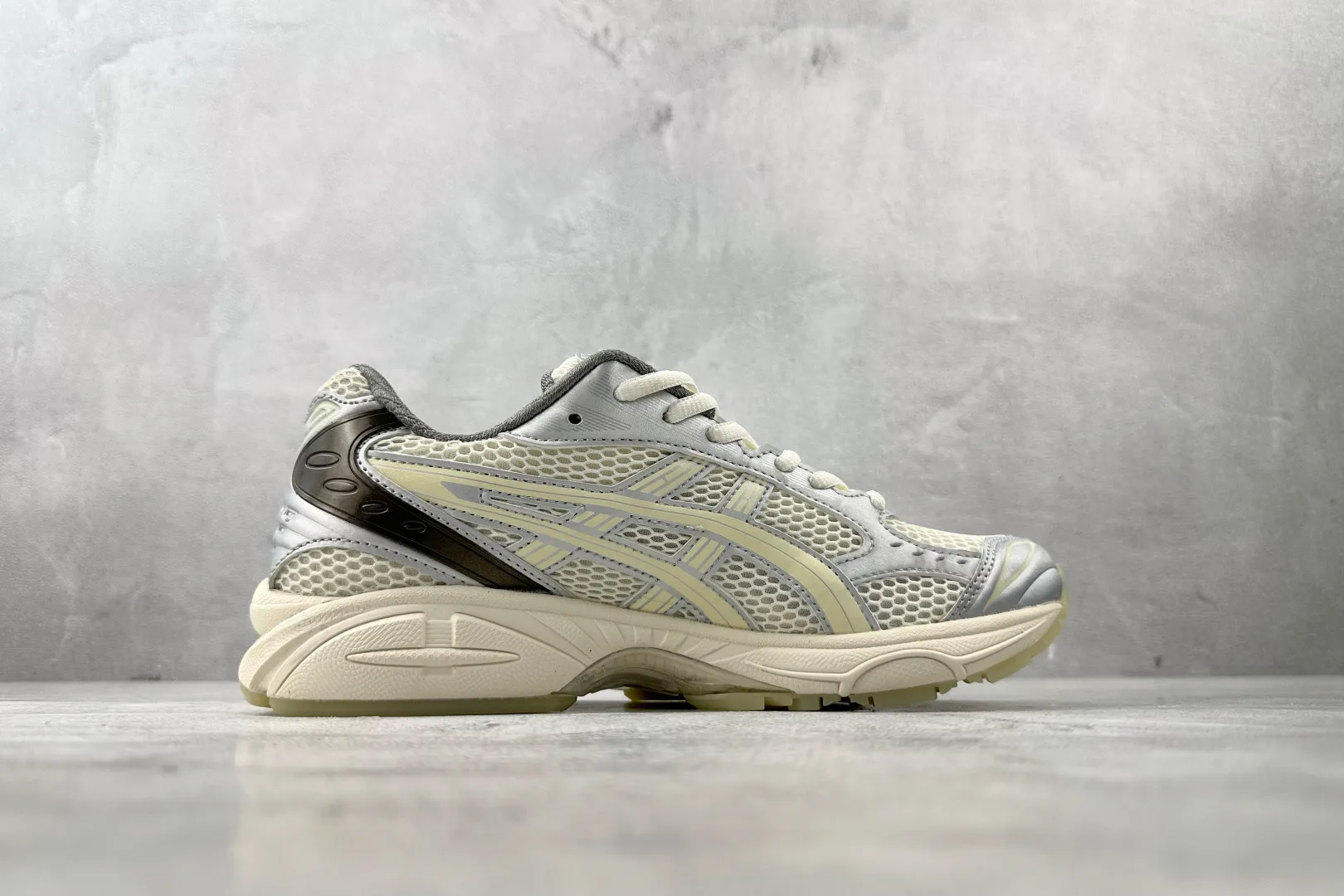 Snug ASICS Gel-Kayano 14 Yakoutake Silver White – High Quality ASICS Running Replicas & 1:1 ASICS Sneakers 623