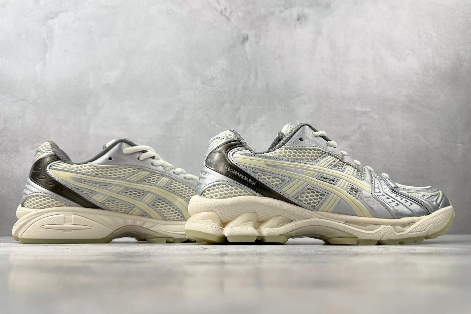 Snug ASICS Gel-Kayano 14 Yakoutake Silver White – High Quality ASICS Running Replicas & 1:1 ASICS Sneakers 623