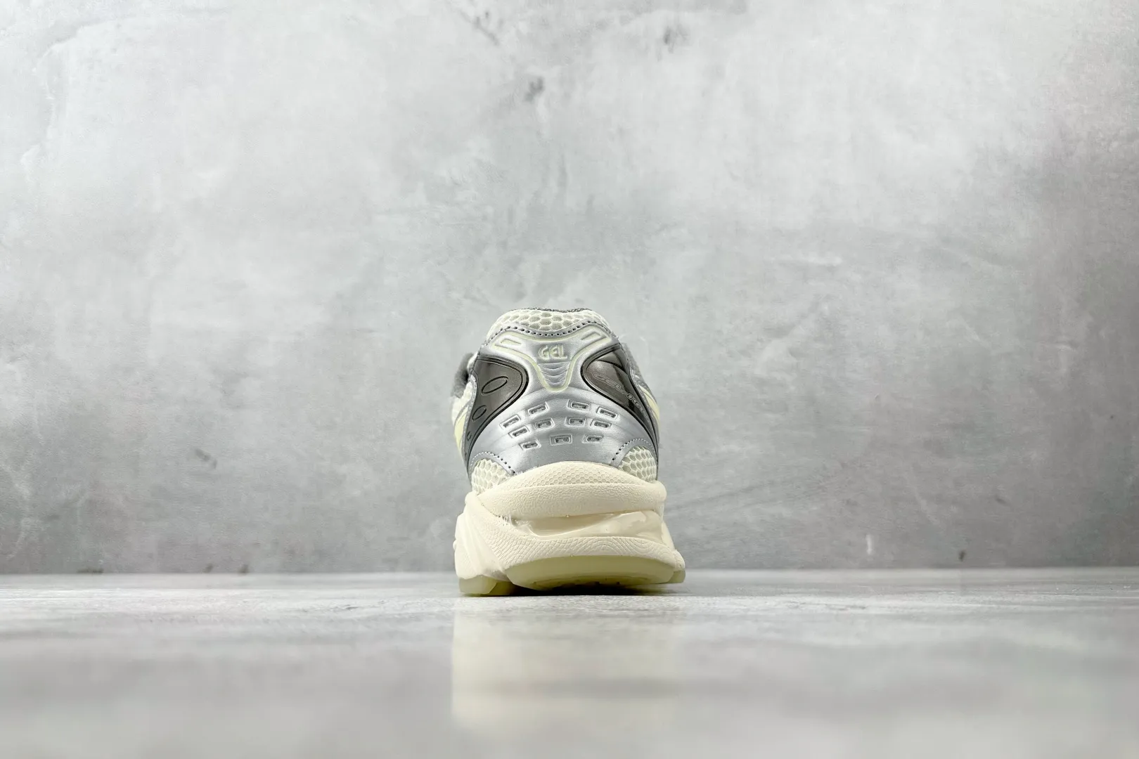 Snug ASICS Gel-Kayano 14 Yakoutake Silver White – High Quality ASICS Running Replicas & 1:1 ASICS Sneakers 623