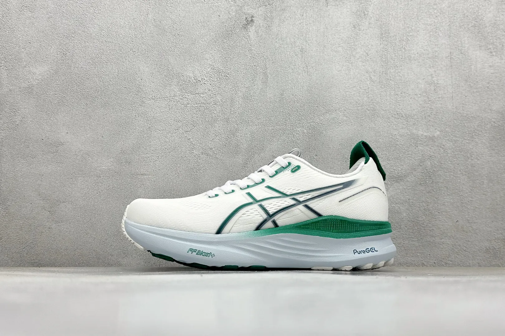 ASICS Gel-Kayano 31 White Green Replica Sneakers – High Quality ASICS Running Replicas Stylish 622