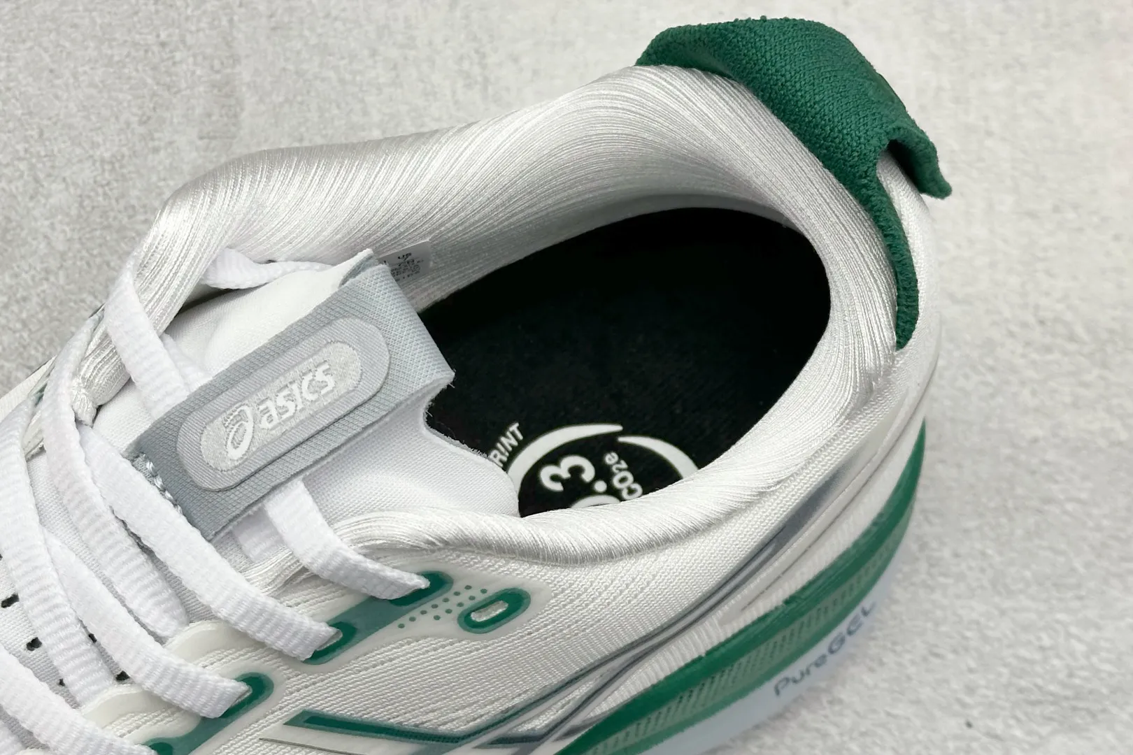 ASICS Gel-Kayano 31 White Green Replica Sneakers – High Quality ASICS Running Replicas Stylish 622