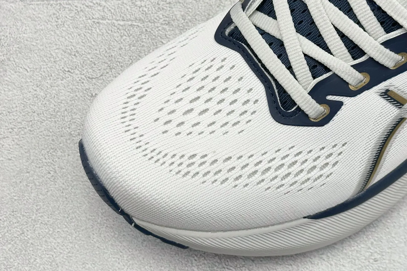 AllSeason ASICS Gel-Kayano 31 White Navy Replica Sneakers with High Quality Running Performance 615