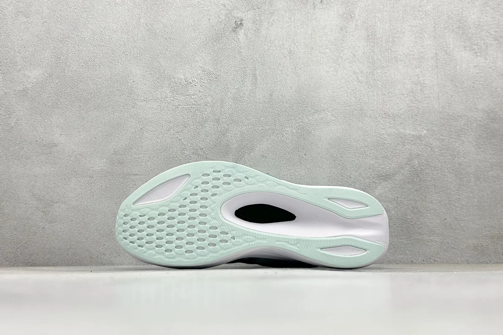 Trendy ASICS Magic Speed 4 White Green High Quality Replica Sneakers for Running 696