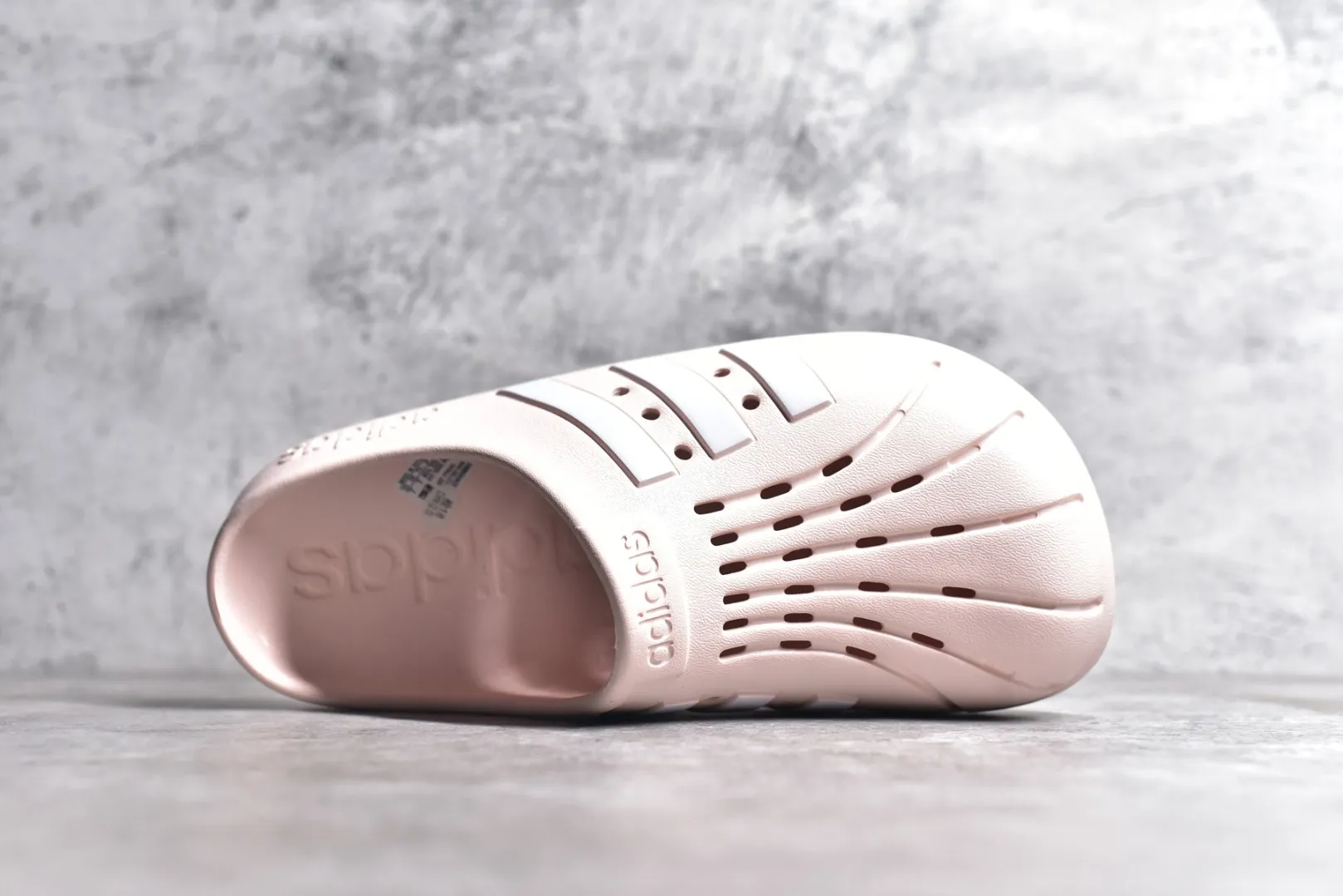 Chic Adidas Adilette Clogs Pink Blokecore Style –  Adidas Replica Shoes 462