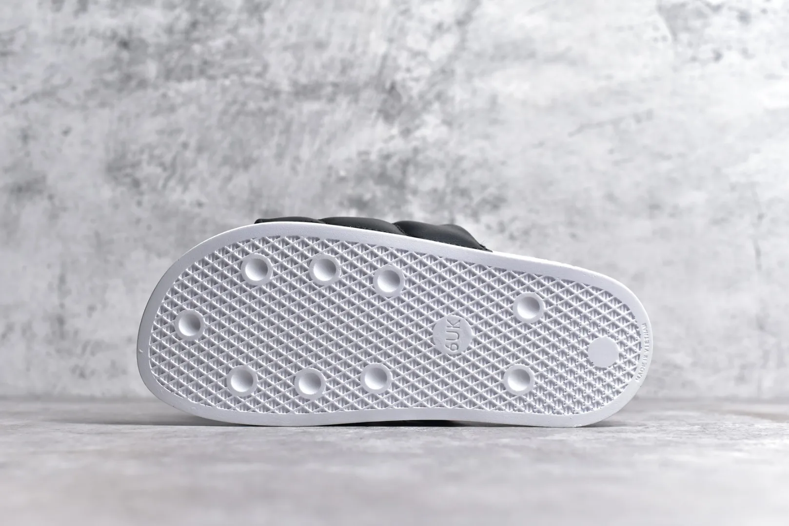 Adidas Adilette Essential FZ6162 Black Slides –  Adidas Replica Shoes Breathable 464