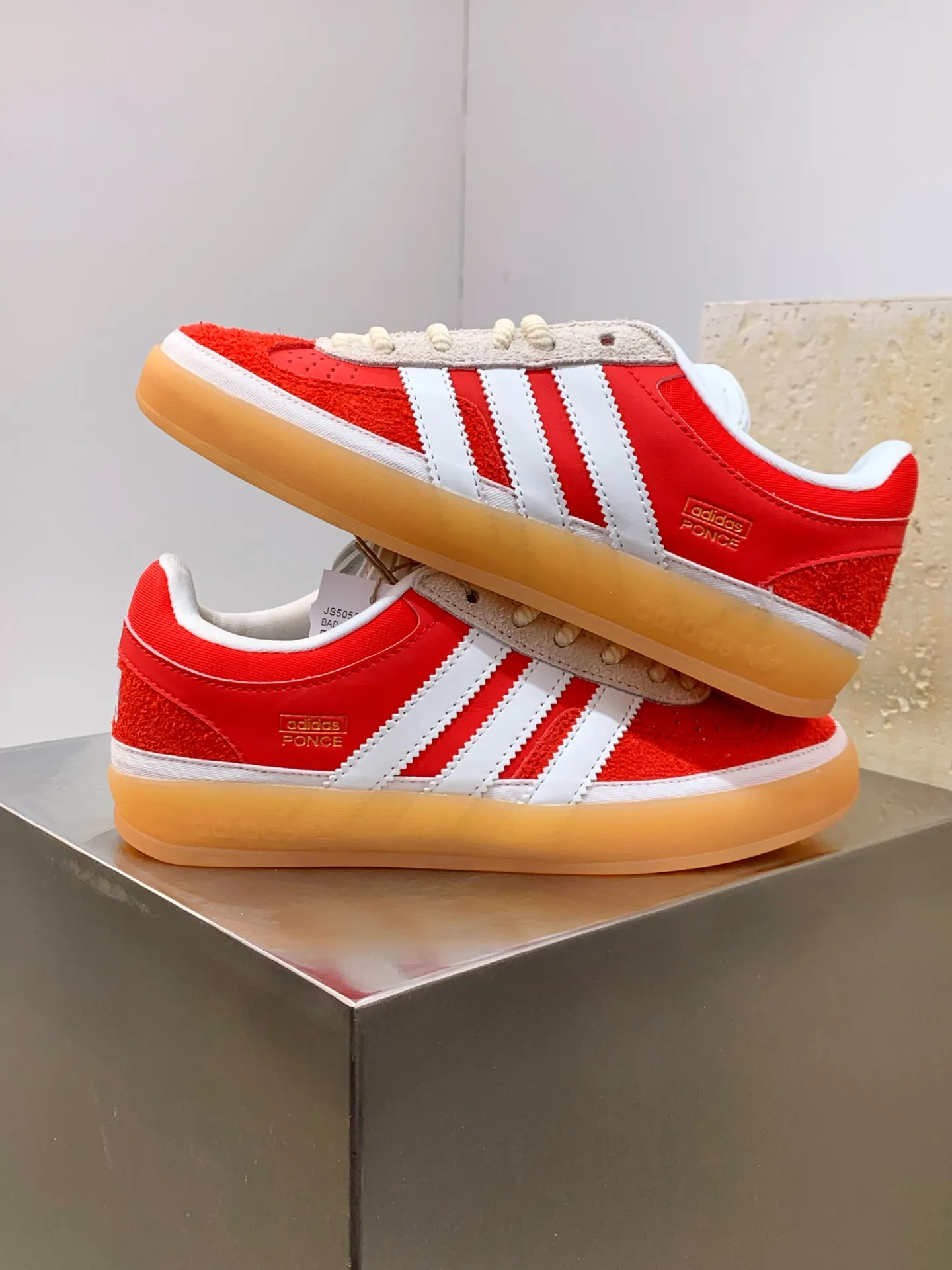 Sporty Adidas Gazelle Indoor Red White Replica Shoes 498