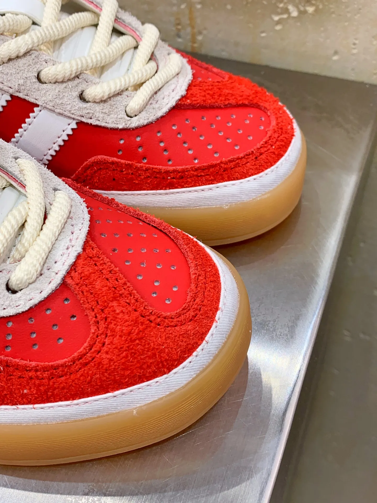 Sporty Adidas Gazelle Indoor Red White Replica Shoes 498