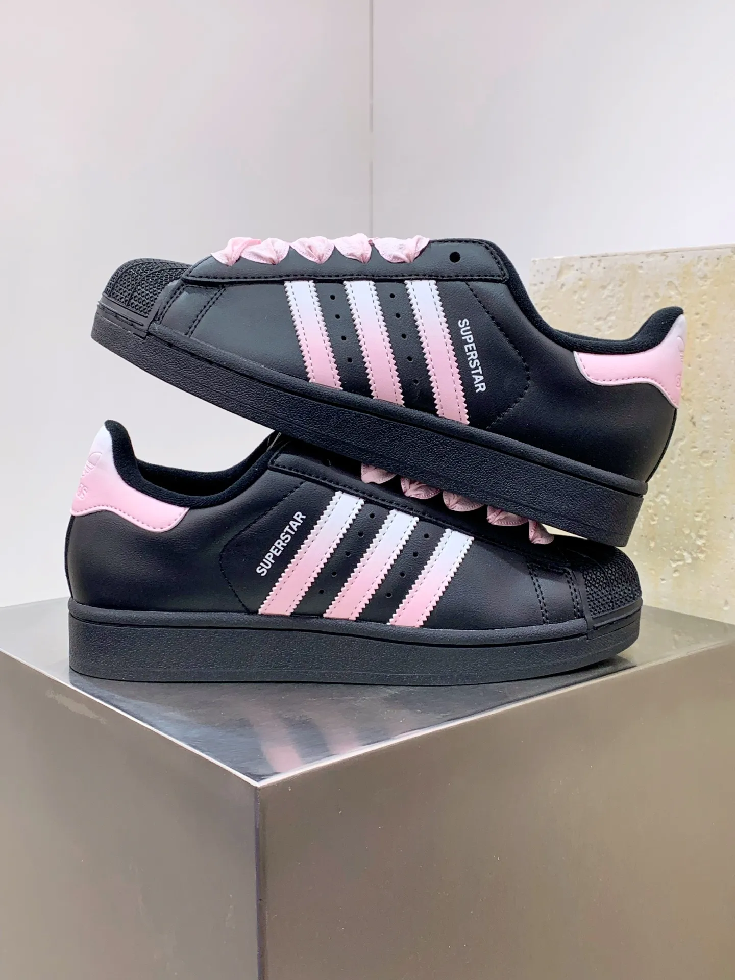 Colorful Adidas Originals Superstar Black Pink Low Shoes – Replica Adidas Edition 559