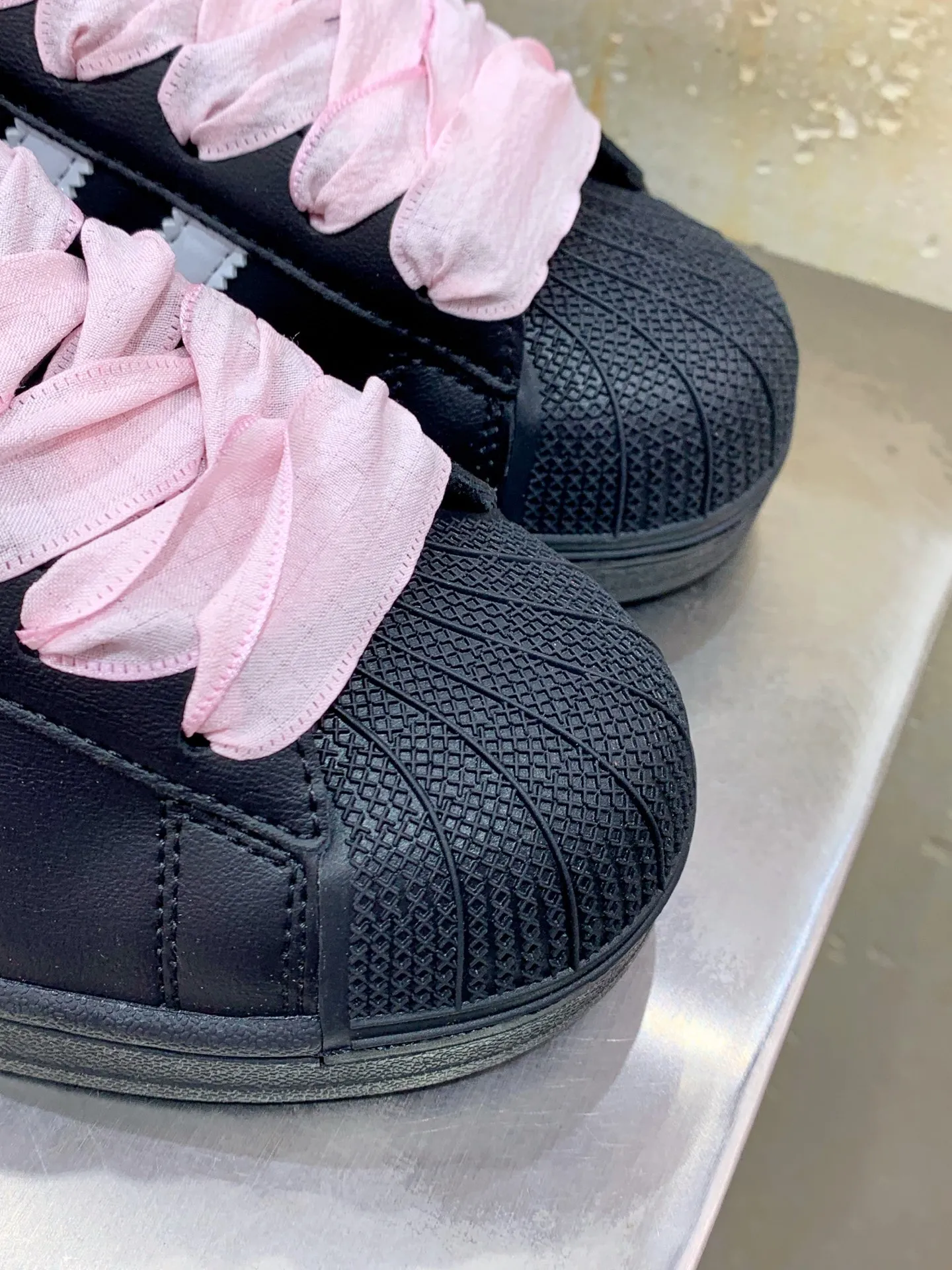 Colorful Adidas Originals Superstar Black Pink Low Shoes – Replica Adidas Edition 559