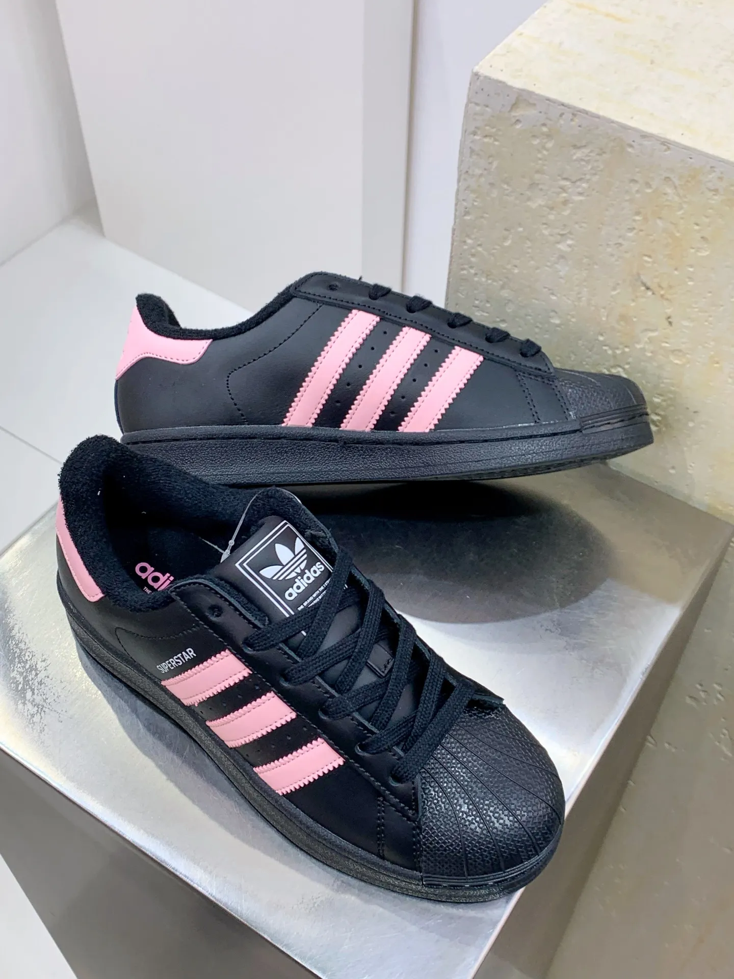 Adidas Originals Superstar Core Black Pink Rep Shoes – Replica Adidas Edition EasyCare 550