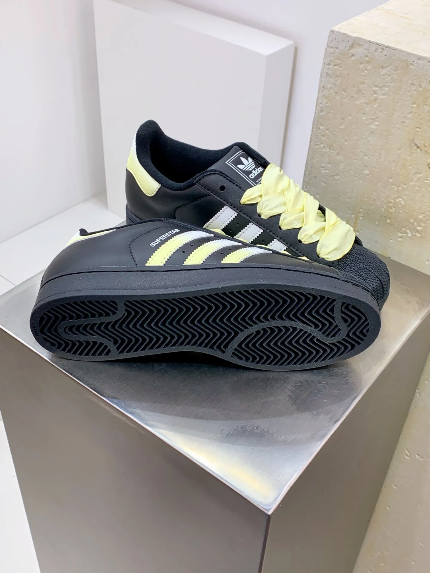 SunProtective Adidas Originals Superstar Core Black Yellow –  Replica Shoes 560