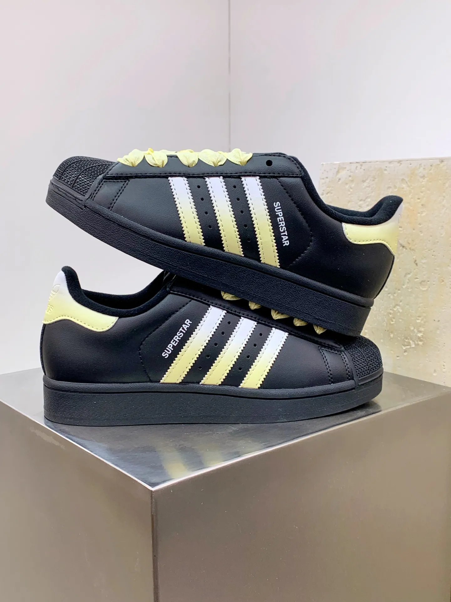 SunProtective Adidas Originals Superstar Core Black Yellow –  Replica Shoes 560
