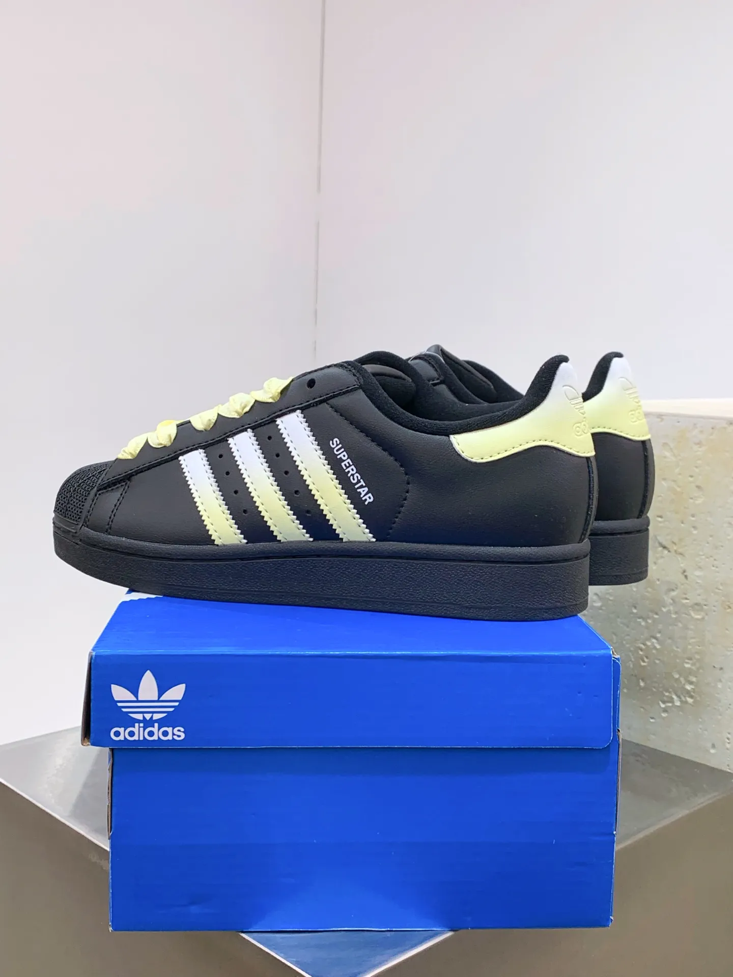 SunProtective Adidas Originals Superstar Core Black Yellow –  Replica Shoes 560