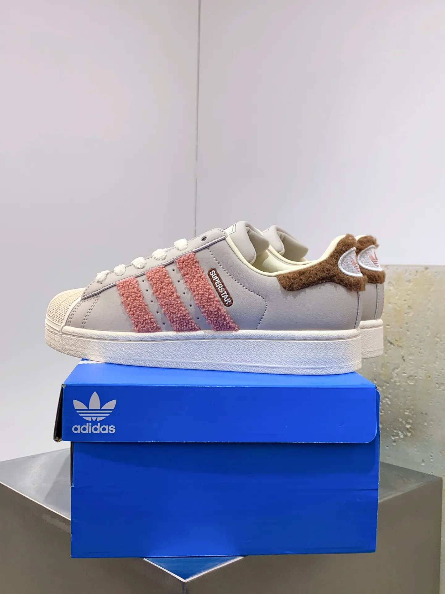 Adidas Originals Superstar Grey Pink Replica Shoes Contemporary 539