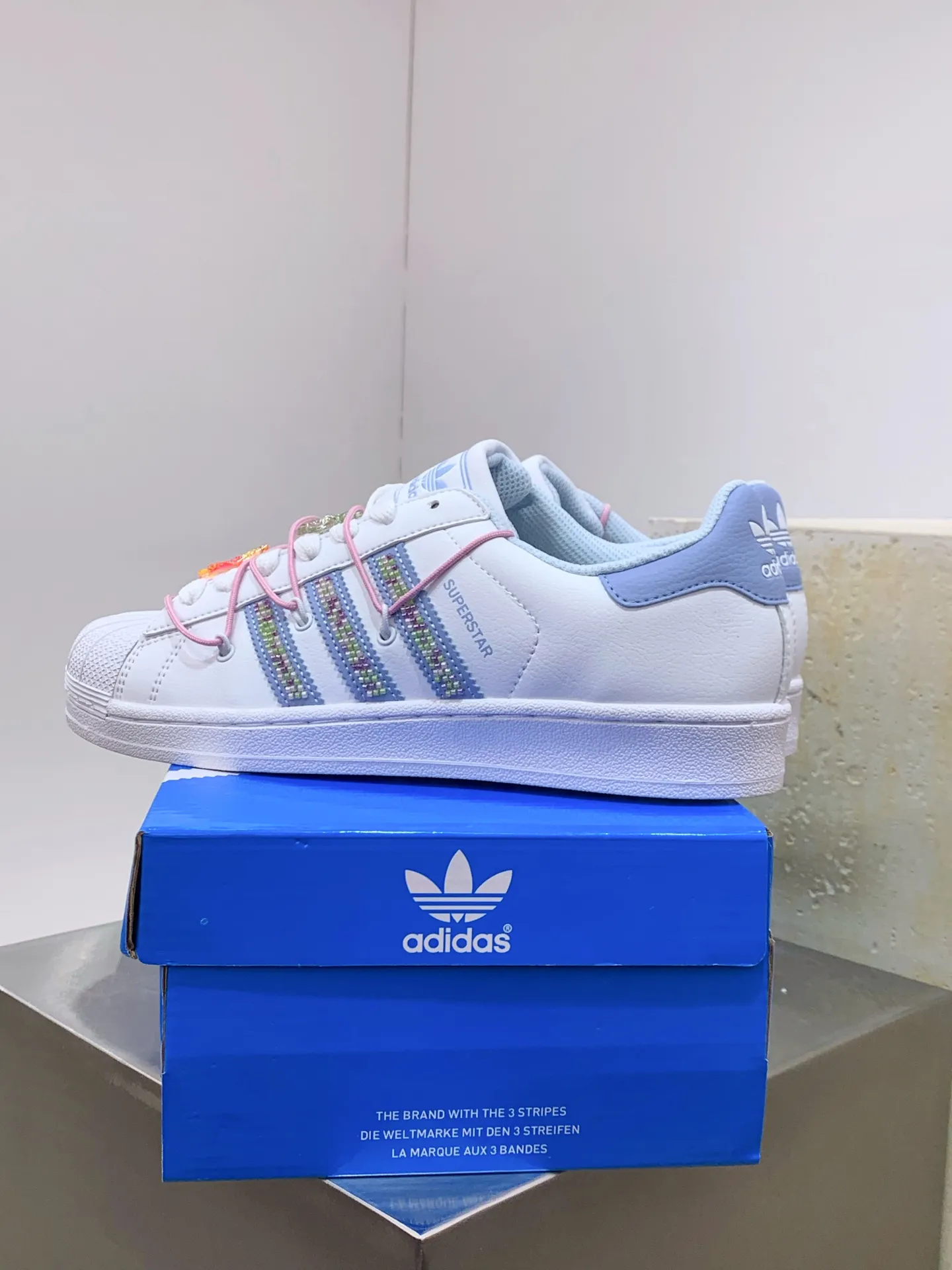 Trendsetting Adidas Originals Superstar II White Blue Low – Replica Adidas Shoes 555