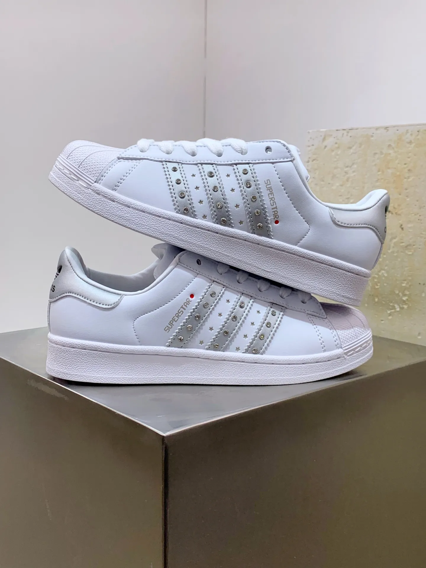 Adidas Originals Superstar JR4505 White Sneakers – Replica Adidas Shoes Contemporary 548