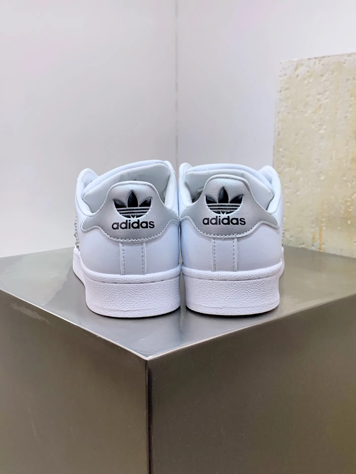 Adidas Originals Superstar JR4505 White Sneakers – Replica Adidas Shoes Contemporary 548
