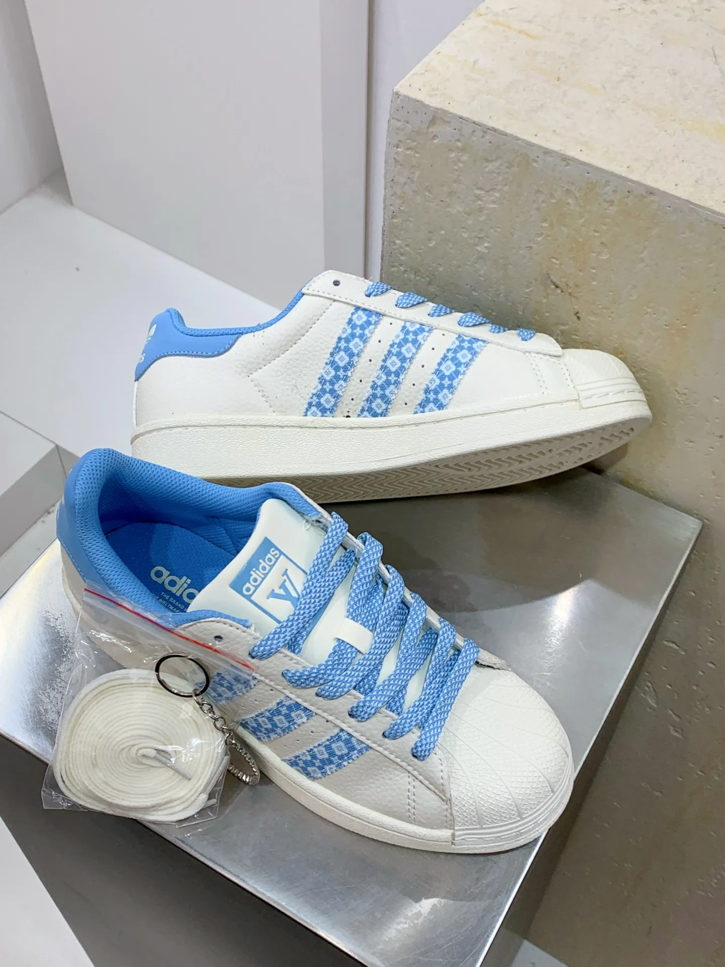 Adidas Originals Superstar Louis Vuitton White Blue Replica Shoes WrinkleFree 552