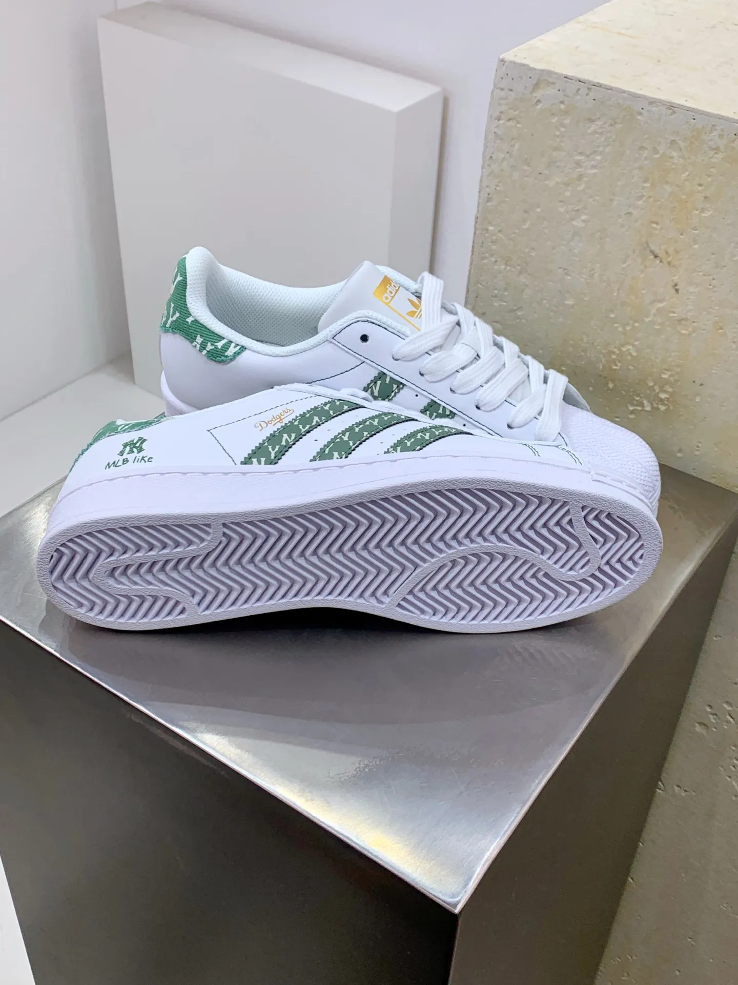 Durable Adidas Originals Superstar MLB White Green Rep Shoes – Replica Adidas Edition 551