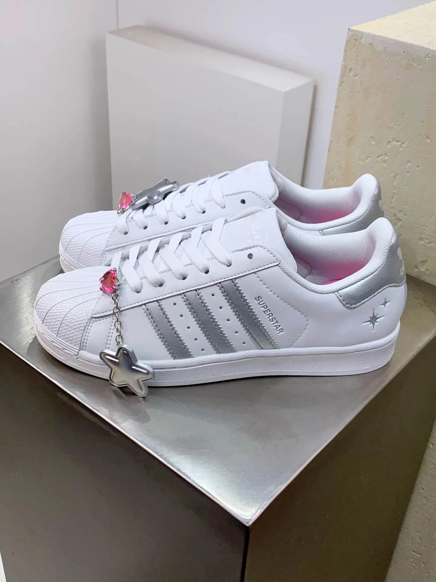 Adidas Originals Superstar White Silver Low Top – Replica Adidas Shoes Trendsetting 526