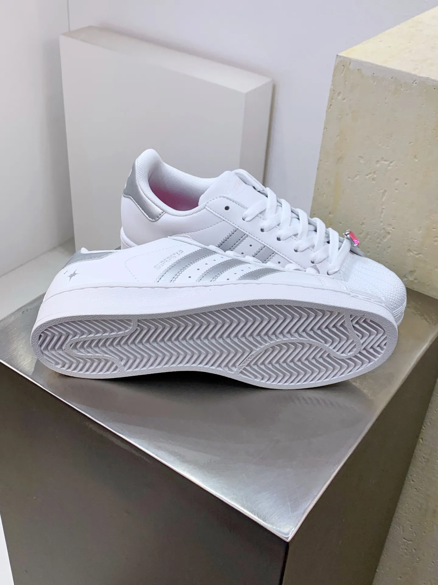 Adidas Originals Superstar White Silver Low Top – Replica Adidas Shoes Trendsetting 526