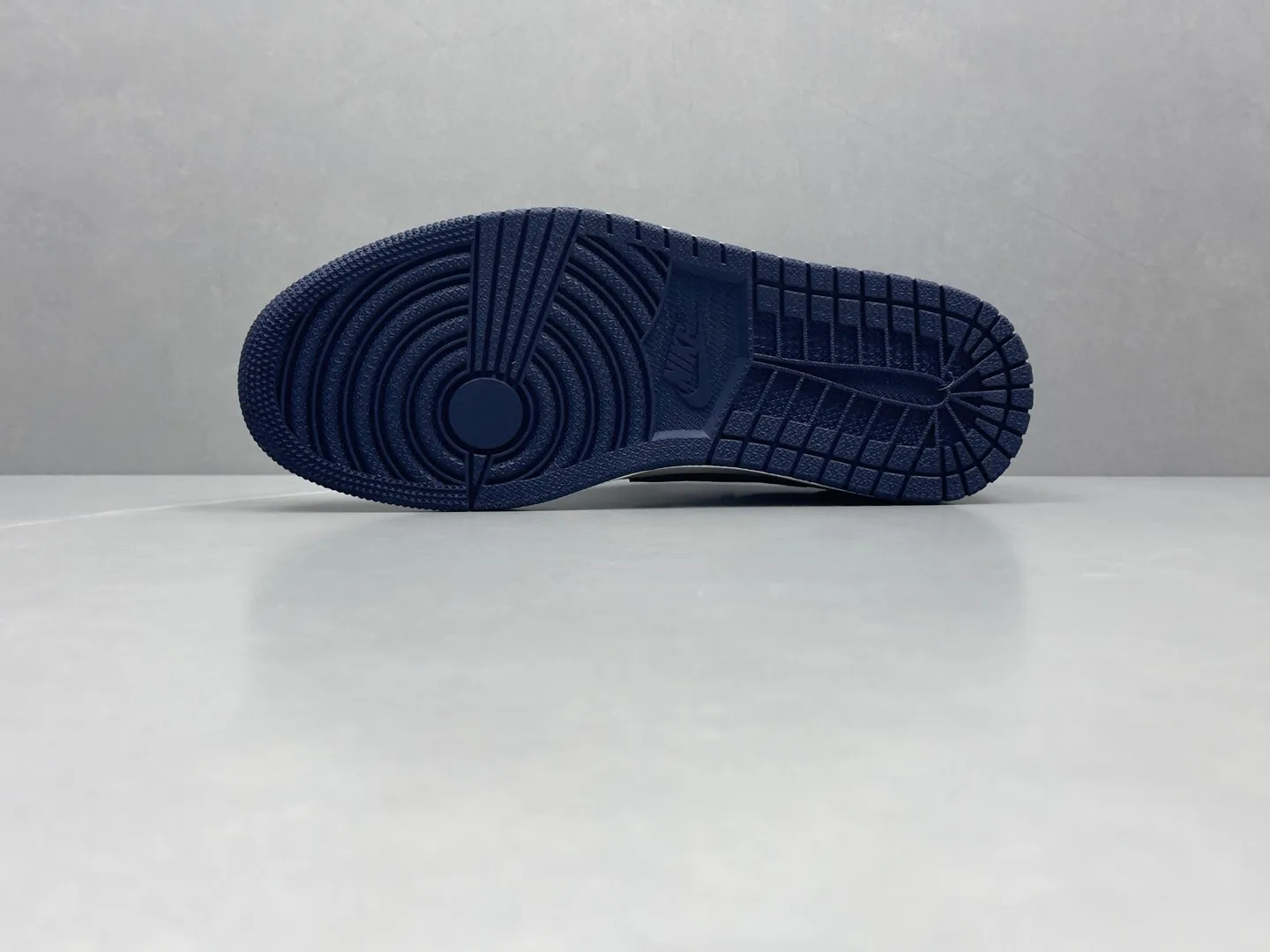 FlexibleFit Air Jordan 1 Low ‘Obsidian UNC’ – Black Obsidian University Blue – Authentic Low-Top Rep Shoes with Best Replica Sneakers Craftsmanship 1338