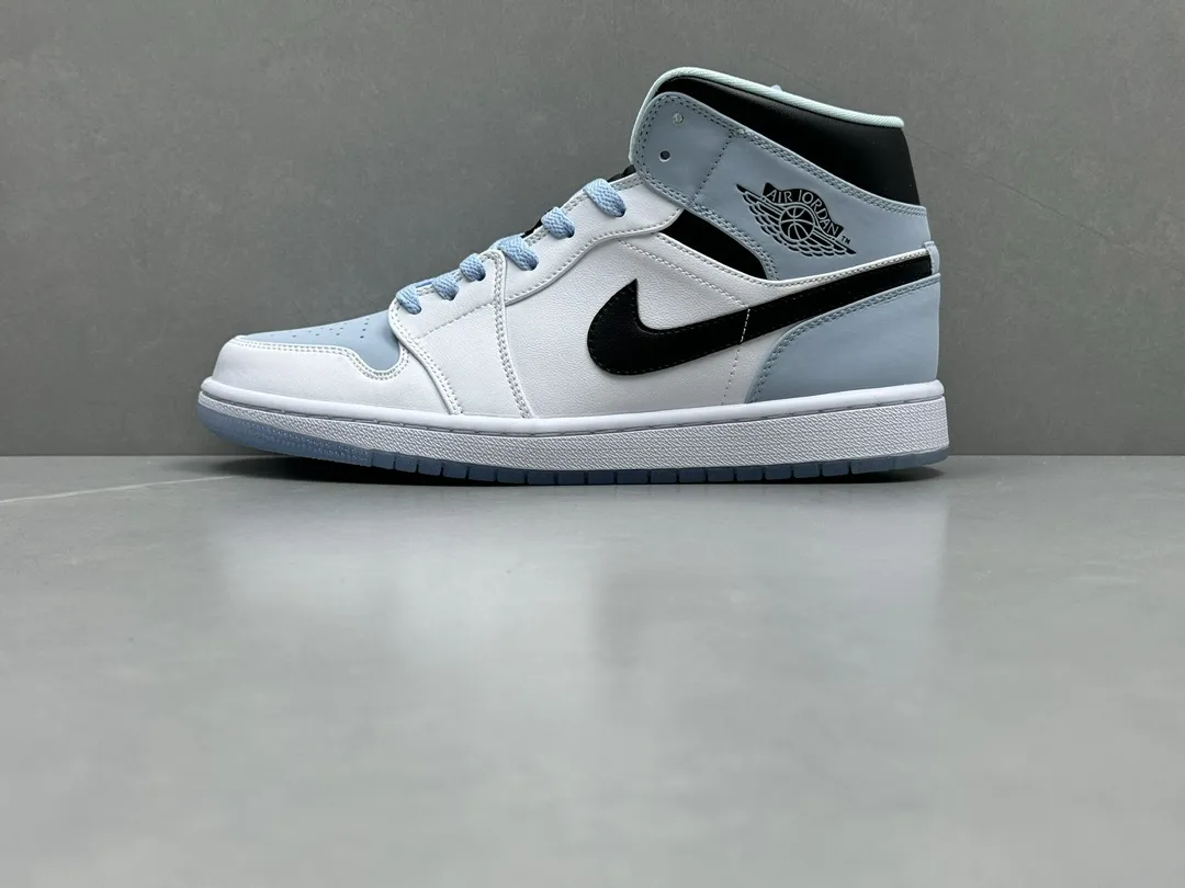 TechFriendly Air Jordan 1 Mid SE ‘UNC’ – Blue White Colorway, Authentic Version, Rep Shoes for Men and Women, Replica Nikes Sizes 36-46 Including Half Sizes 1194