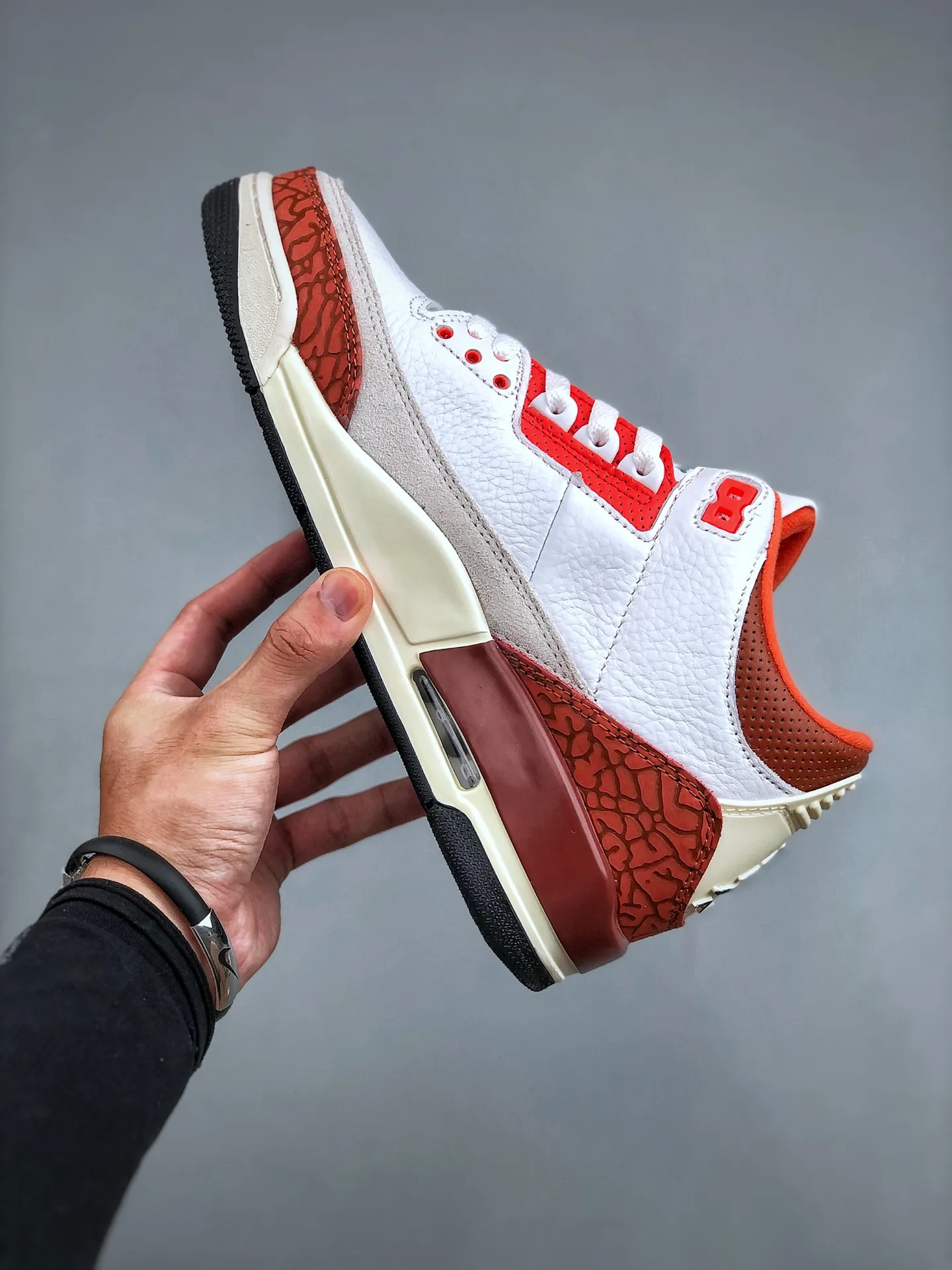 Air Jordan 3 Retro ‘Red Crackle’ – White Red – Replica Sneakers – Basketball Shoes – Sizes 36-47. Cozy 1183